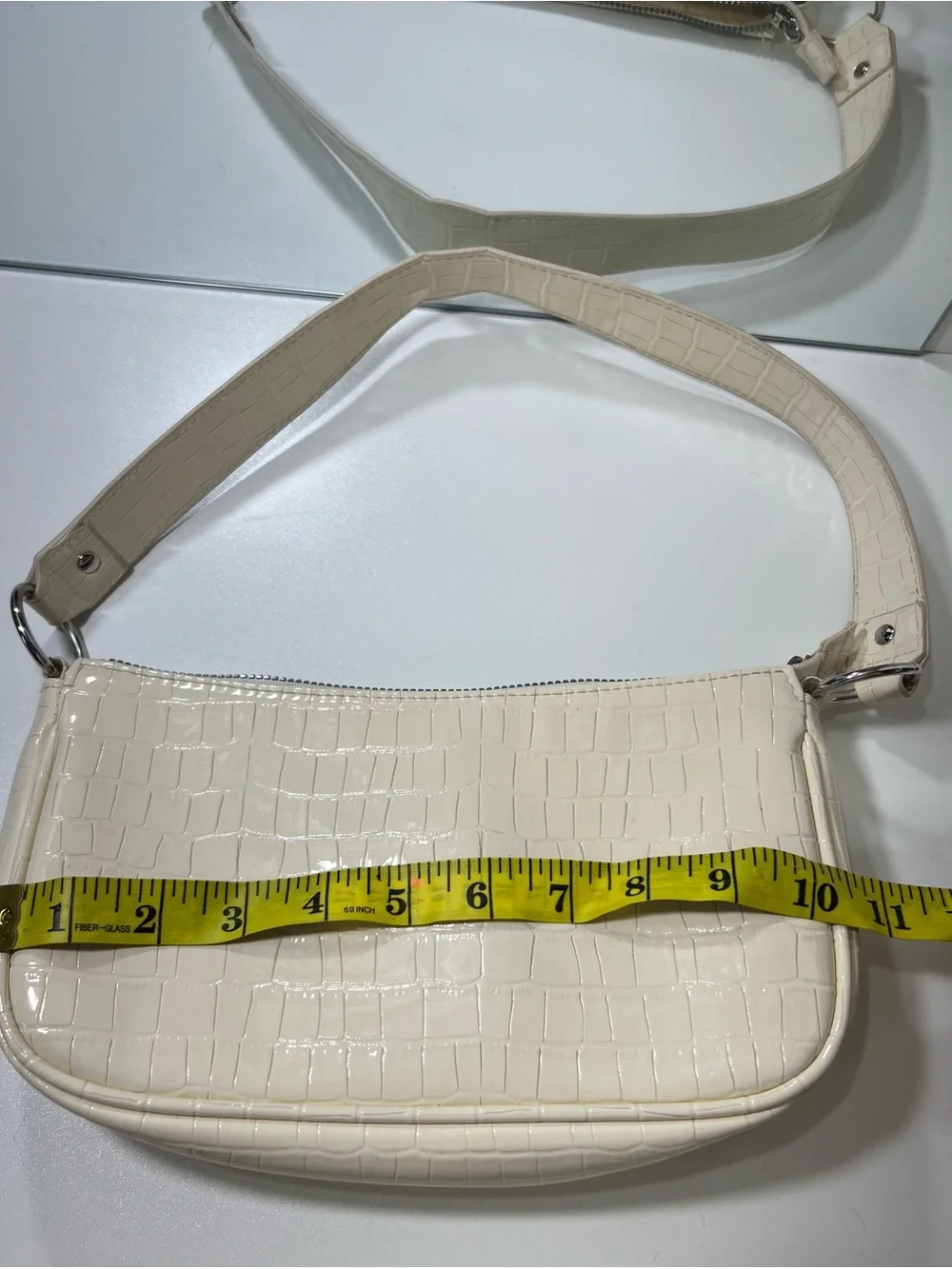 H&M Cream Croc-Embossed Shoulder Bag - Minimal Chic